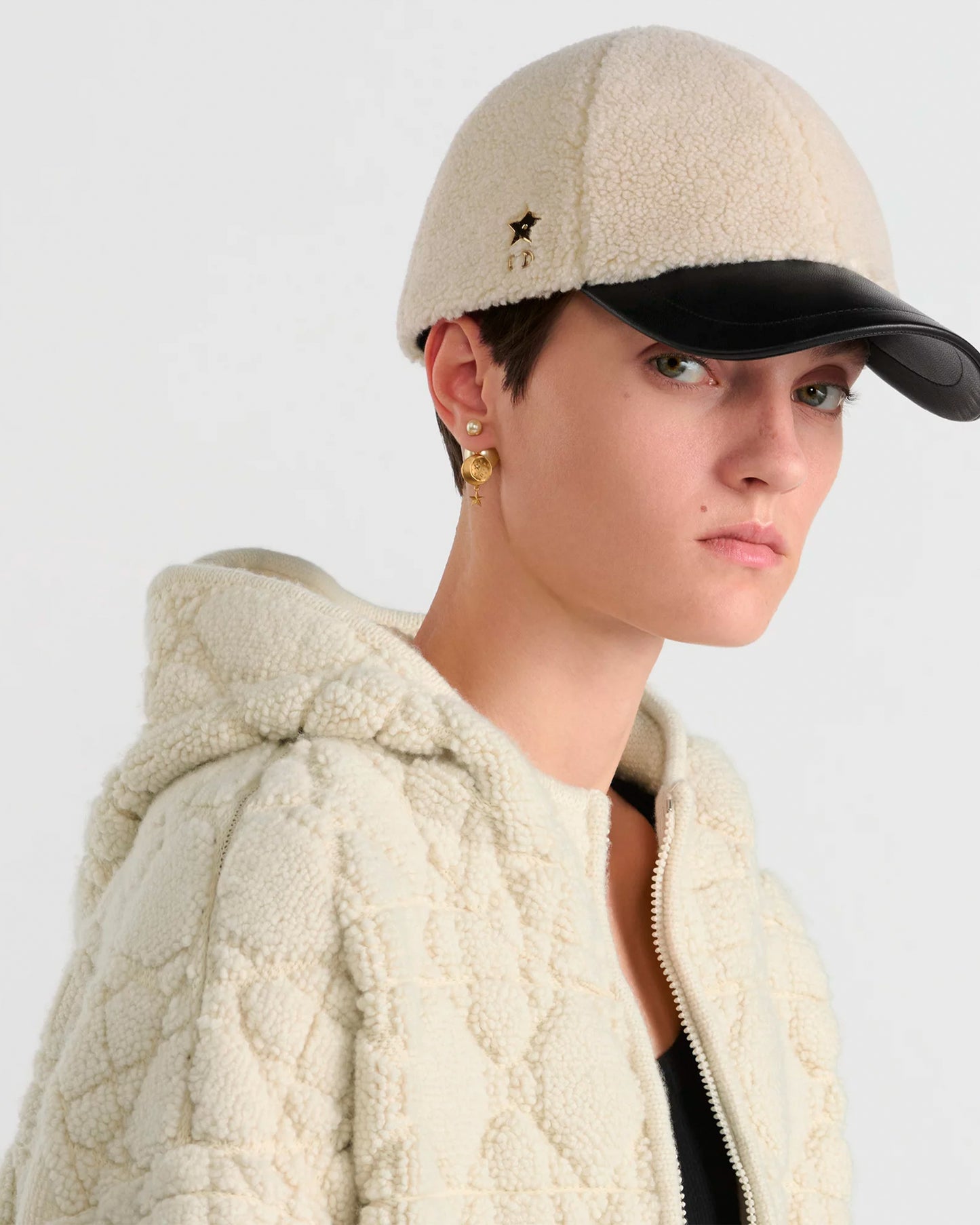 Dior Alps D-Player Cap White Shearling-Effect Technical Fabric and Black Calfskin