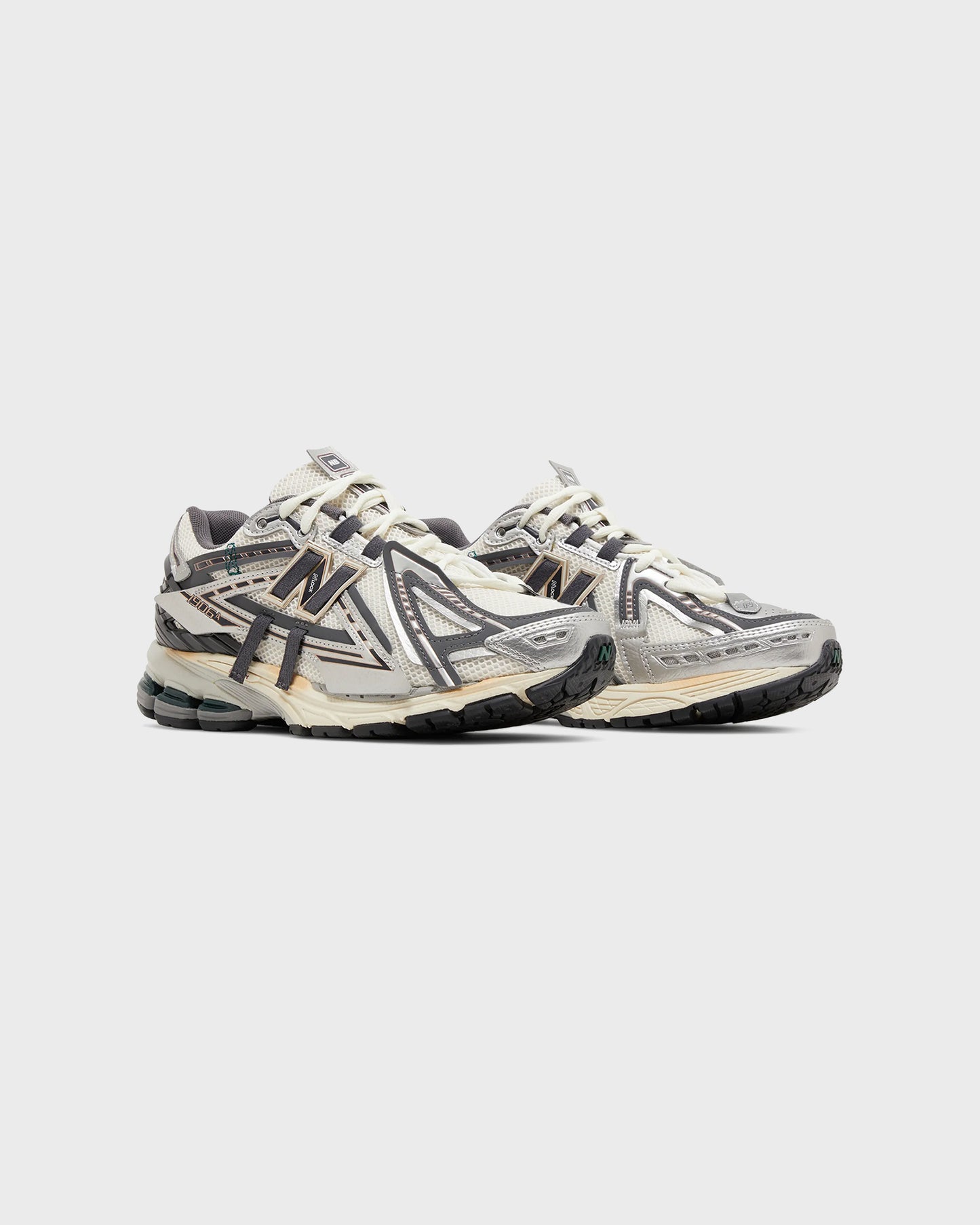 New Balance 1906A Silver Gold Metallic
