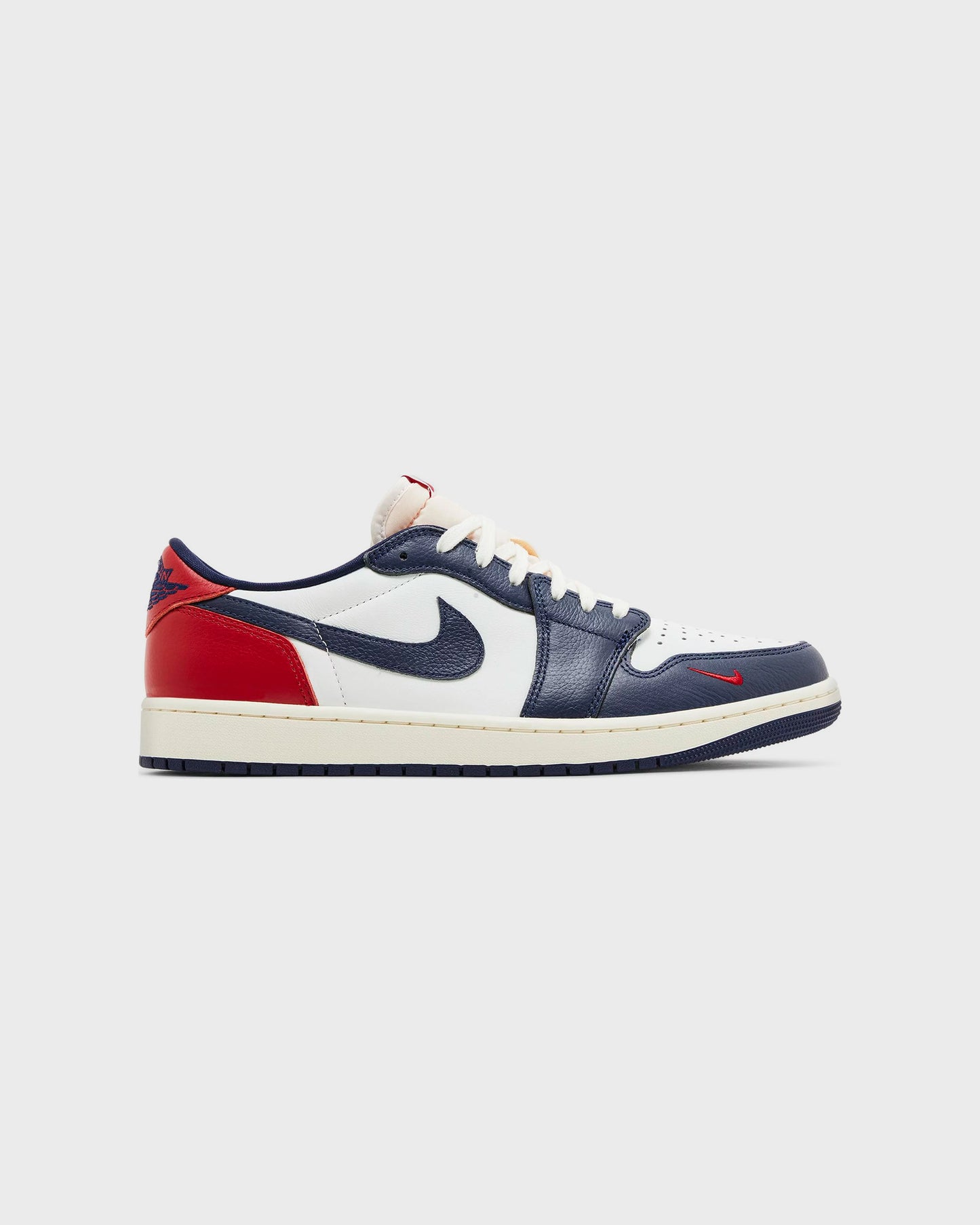 Air Jordan 1 Retro Low OG Howard University