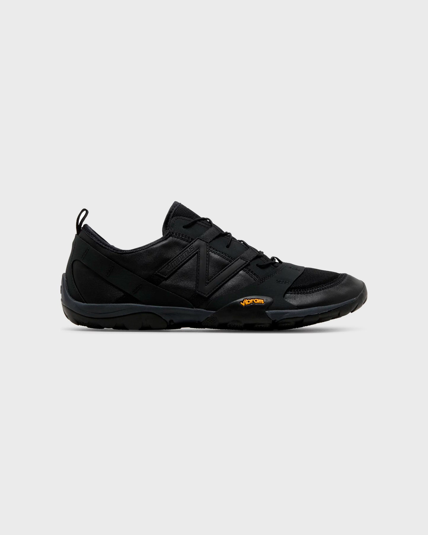 New Balance x ISSEY MIYAKE MT10O Black