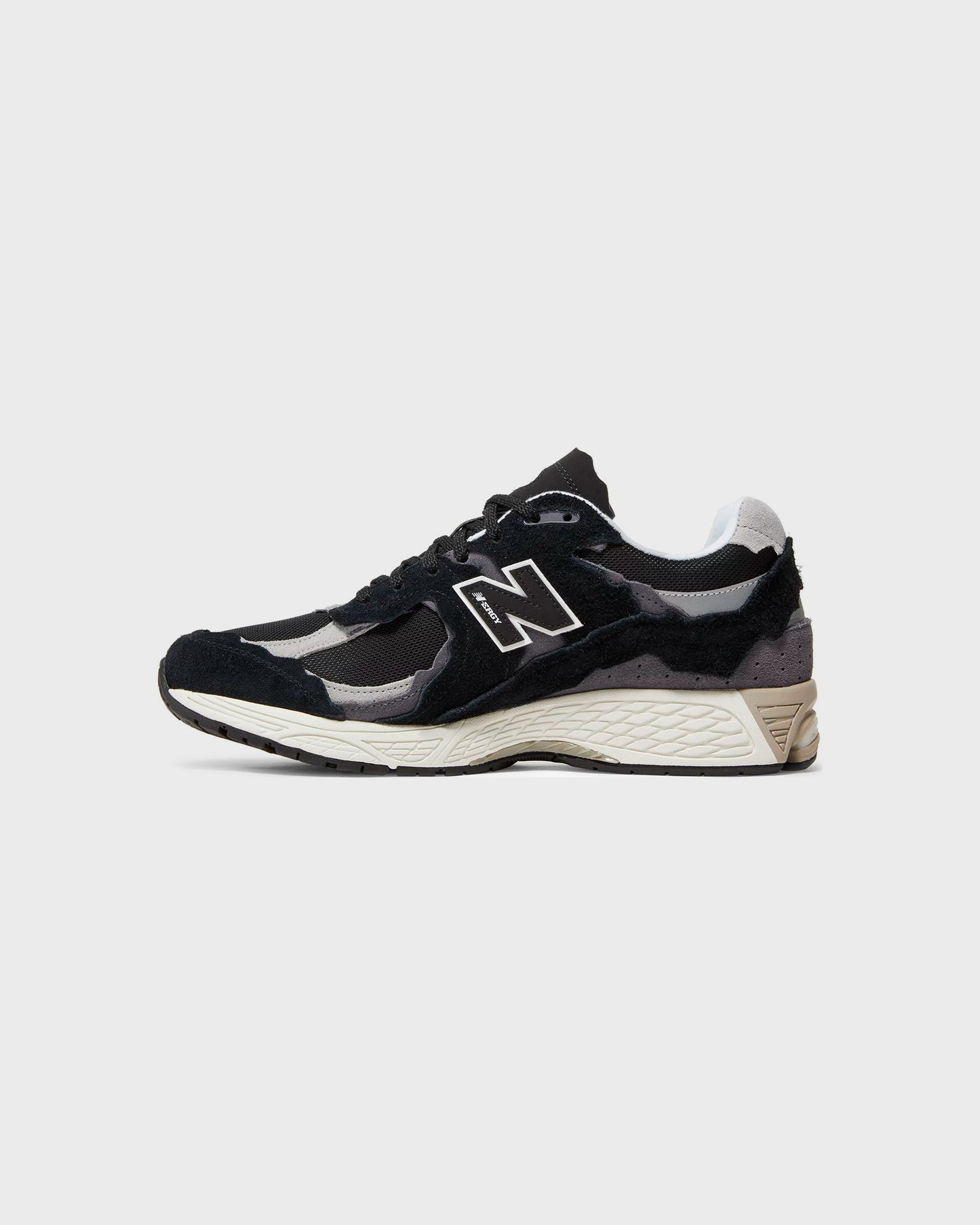 New Balance 2002R Protection Pack - Black Grey