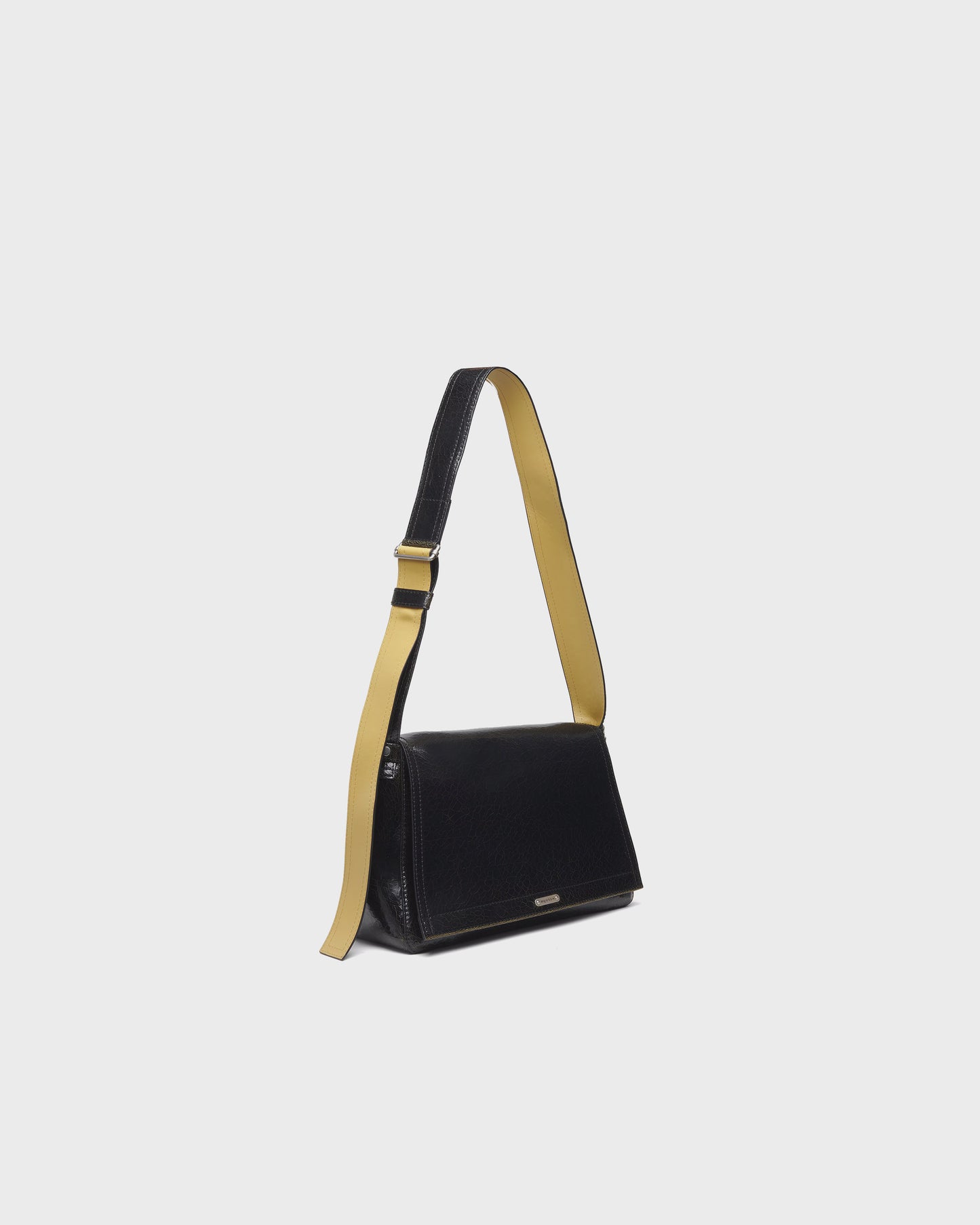 Alexander McQueen Slouch Bag in Black/Сaramel