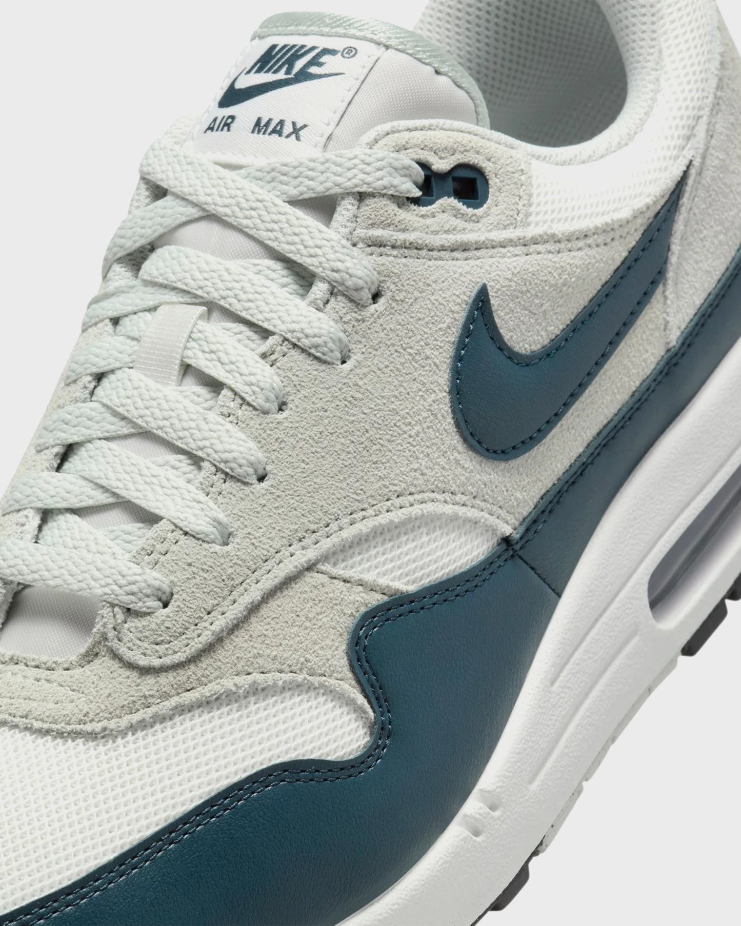 Nike Air Max 1 Ess