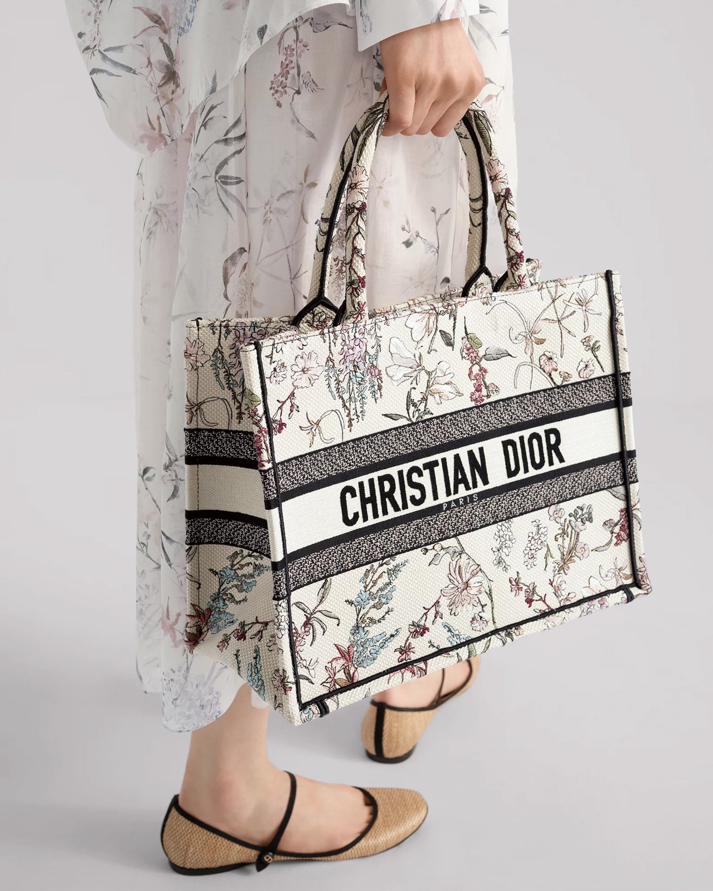 Dior Book Tote Medium Beige Millefiori Embroidery
