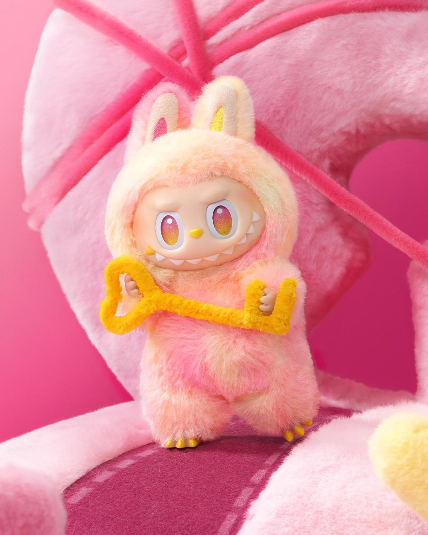 Labubu Big into Energy - одна Blind Box